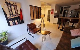 Appartement Cosy Centre Ville Proche Chantiers Navals, Calanques, Plages